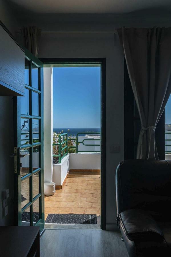 Vivienda Vacacional La Dolce Vita Tías Exteriör bild